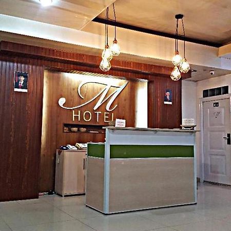Mitra Hotel Джок'якарта Екстер'єр фото