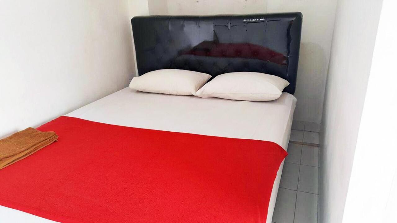 Mitra Hotel Джок'якарта Екстер'єр фото